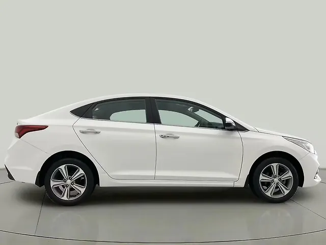Used Hyundai Verna [2015-2017] 1.6 VTVT SX in Ahmedabad
