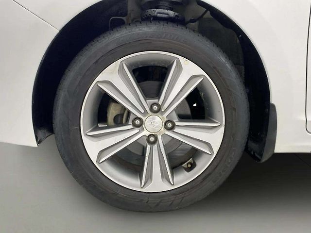 Used Hyundai Verna [2015-2017] 1.6 VTVT SX in Ahmedabad