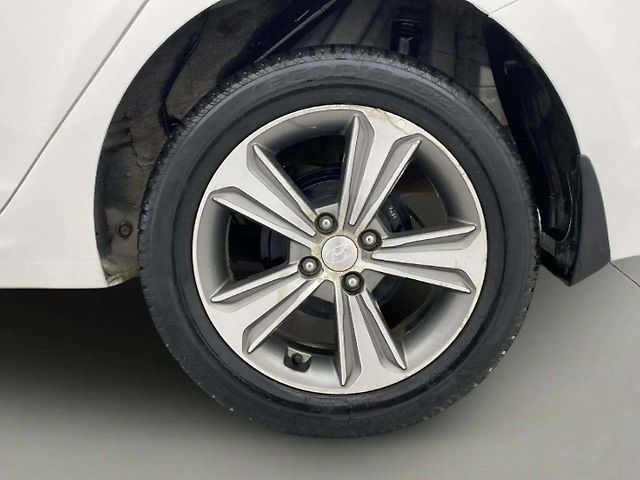 Used Hyundai Verna [2015-2017] 1.6 VTVT SX in Ahmedabad