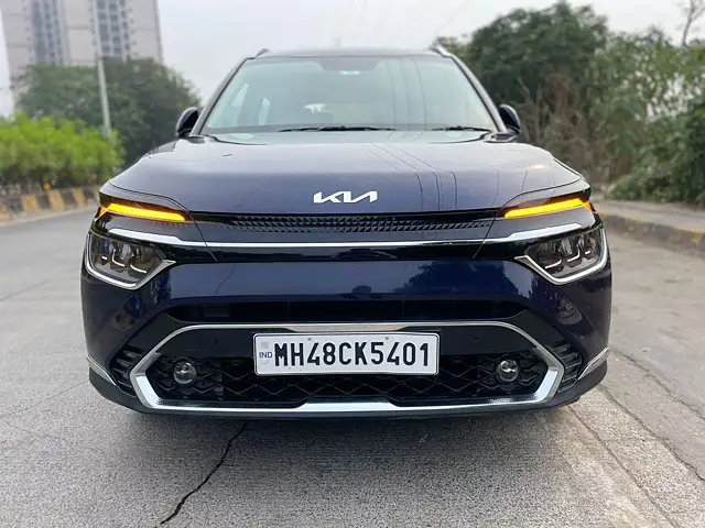 Used 2023 Kia Carens in Mumbai