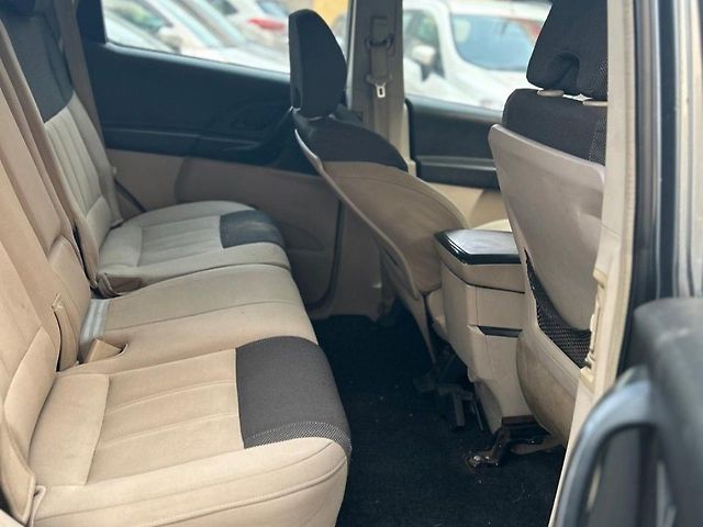 Used Mahindra XUV500 [2015-2018] W4 1.99 in Kanpur