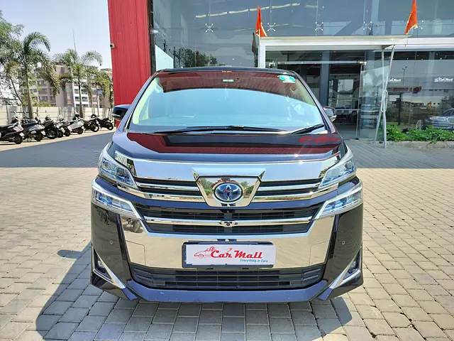 Used 2022 Toyota Vellfire in Nashik