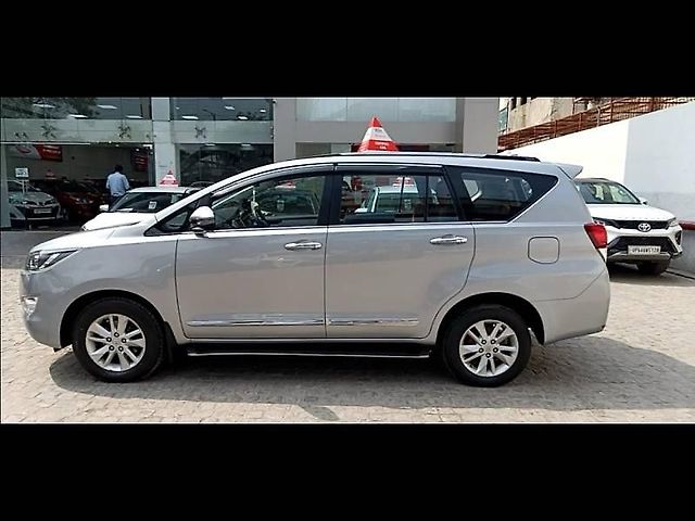 Used Toyota Innova Crysta [2016-2020] 2.4 G 7 STR [2016-2017] in Delhi
