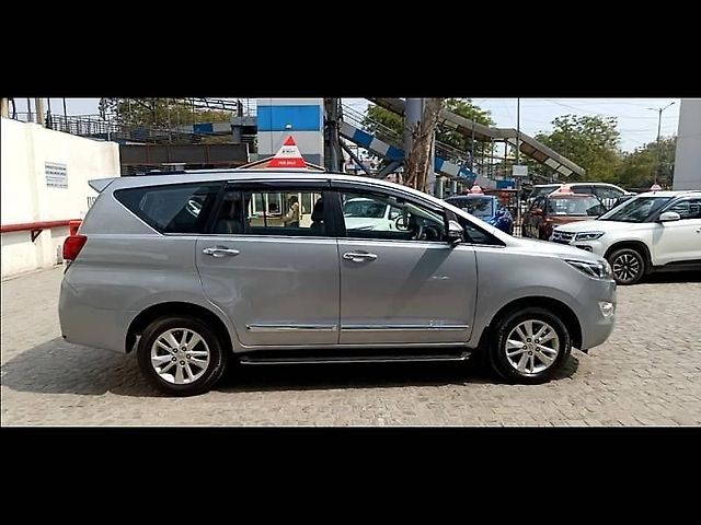 Used Toyota Innova Crysta [2016-2020] 2.4 G 7 STR [2016-2017] in Delhi