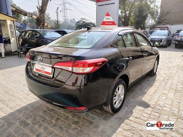 Used Toyota Yaris V MT in Delhi