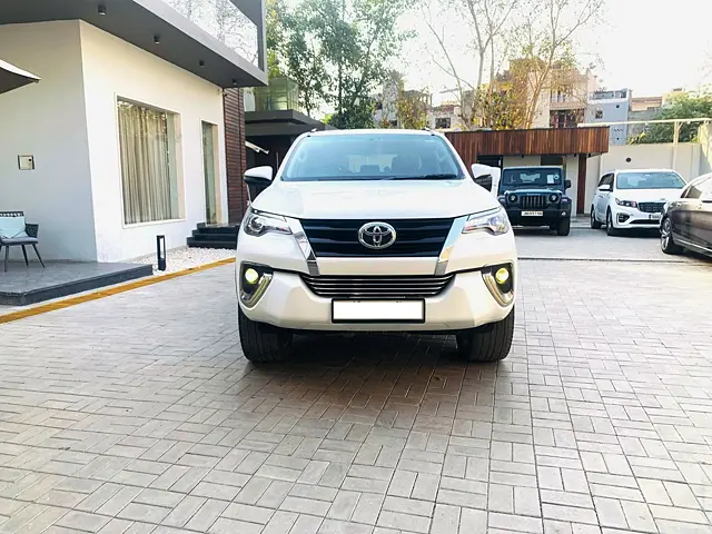 Used 2020 Toyota Fortuner in Delhi