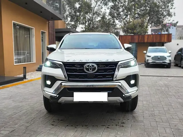 Used 2021 Toyota Fortuner in Delhi