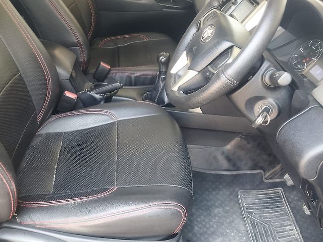 Used Toyota Innova Crysta [2016-2020] 2.4 G 8 STR [2016-2017] in Hyderabad