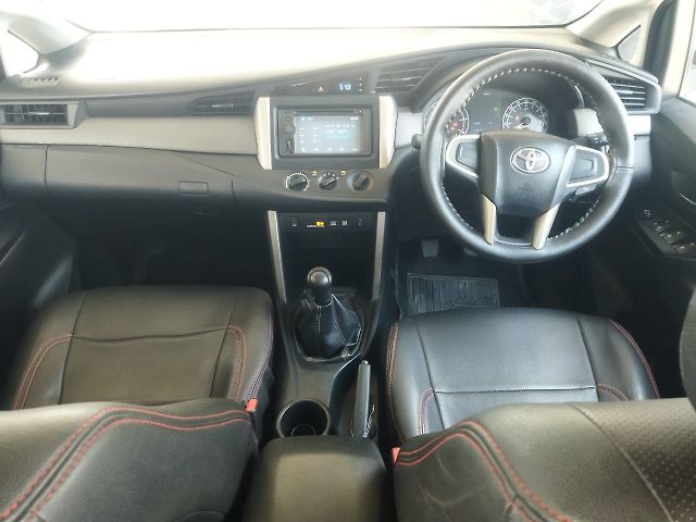 Used Toyota Innova Crysta [2016-2020] 2.4 G 8 STR [2016-2017] in Hyderabad