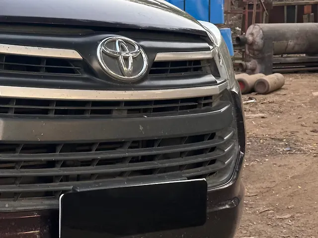 Used Toyota Innova Crysta [2016-2020] 2.8 GX AT 7 STR [2016-2020] in Chandigarh