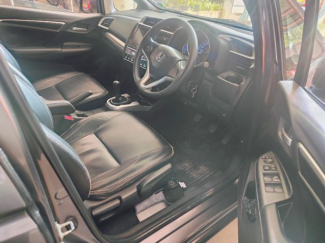 Used Honda WR-V [2017-2020] VX MT Petrol in Mumbai