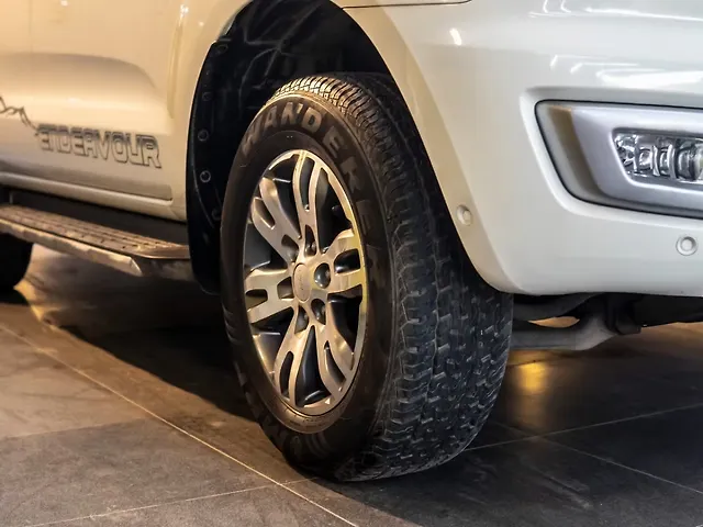 Used Ford Endeavour [2016-2019] Titanium 3.2 4x4 AT in Delhi