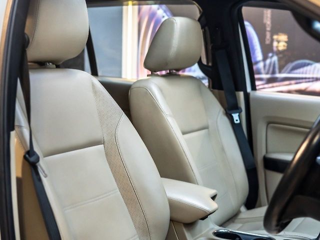 Used Ford Endeavour [2016-2019] Titanium 3.2 4x4 AT in Delhi