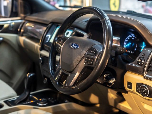 Used Ford Endeavour [2016-2019] Titanium 3.2 4x4 AT in Delhi