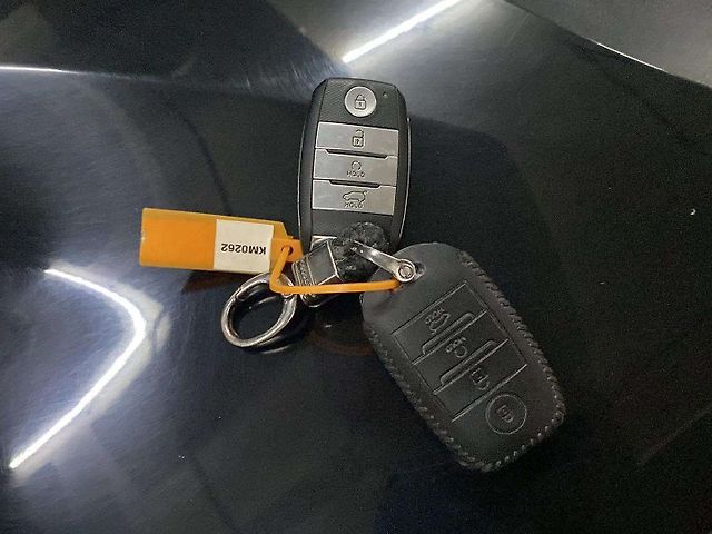 Used Kia Sonet [2020-2022] HTK Plus 1.0 iMT [2020-2021] in Vadodara