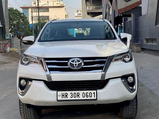 Used Toyota Fortuner [2016-2021] 2.8 4x2 AT [2016-2020] in Chandigarh