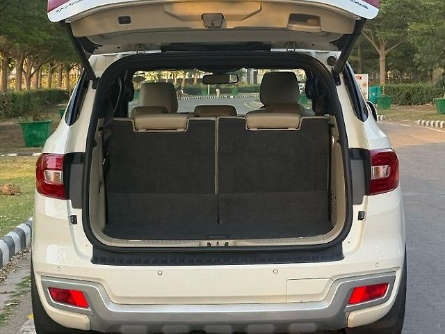 Used Ford Endeavour [2016-2019] Titanium 3.2 4x4 AT in Chandigarh