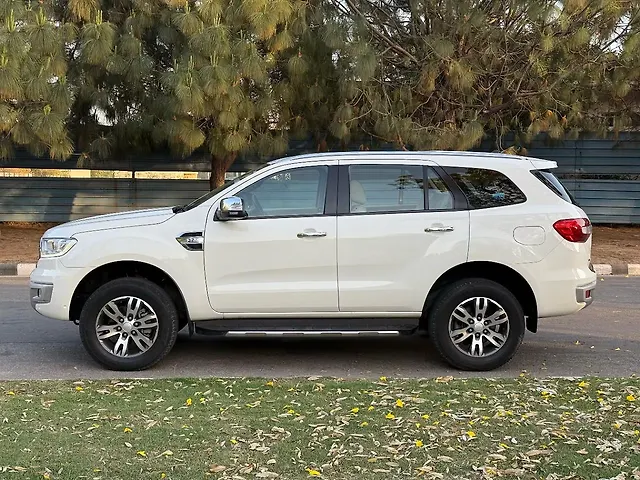 Used Ford Endeavour [2016-2019] Titanium 3.2 4x4 AT in Chandigarh