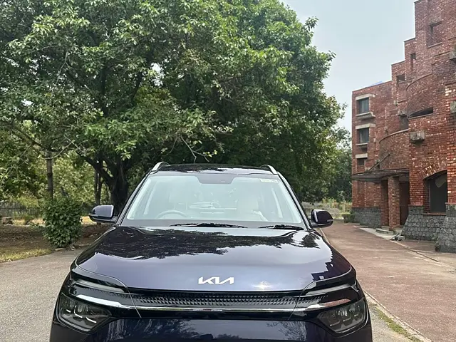 Used 2023 Kia Carens in Delhi