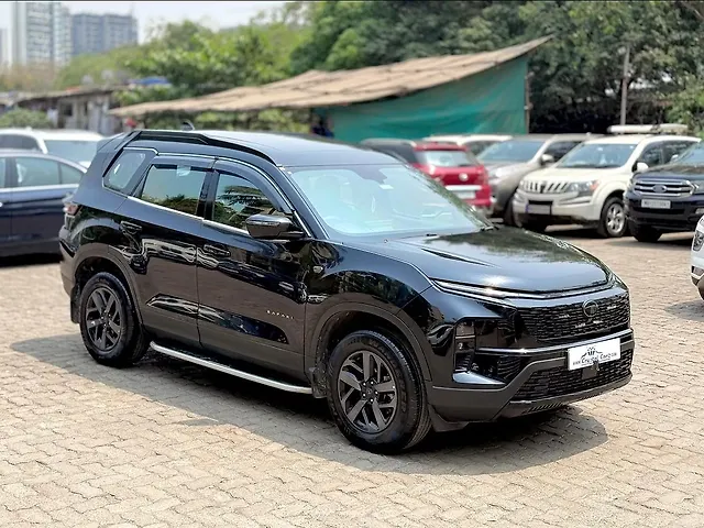 Used Tata Safari Old Generation [2023-2023] XZA Plus 6 S Red Dark Edition in Mumbai