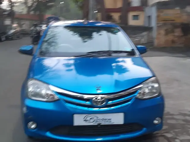 Used 2013 Toyota Etios Liva in Kolkata