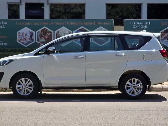 Used Toyota Innova Crysta [2016-2020] 2.8 ZX AT 7 STR [2016-2020] in Chandigarh