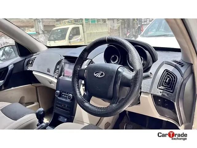 Used Mahindra XUV500 [2015-2018] W6 in Lucknow