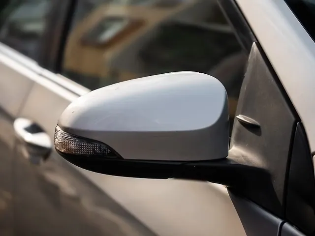 Used Toyota Corolla Altis G Petrol in Kolkata