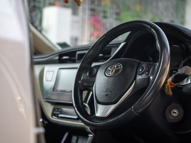 Used Toyota Corolla Altis G Petrol in Kolkata