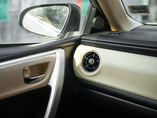 Used Toyota Corolla Altis G Petrol in Kolkata