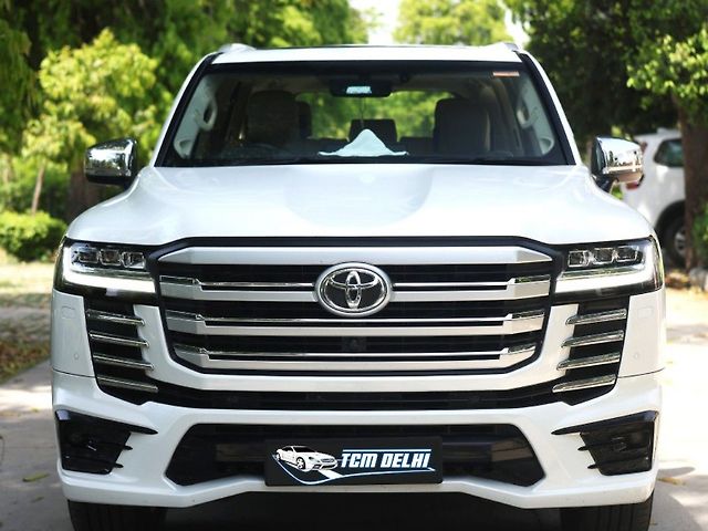 Used 2023 Toyota Land Cruiser in Delhi