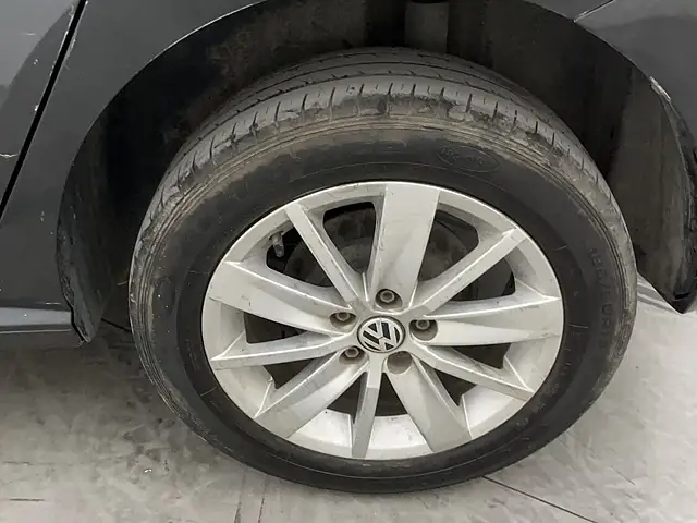 Used Volkswagen Polo [2014-2015] Highline1.5L (D) in Hyderabad