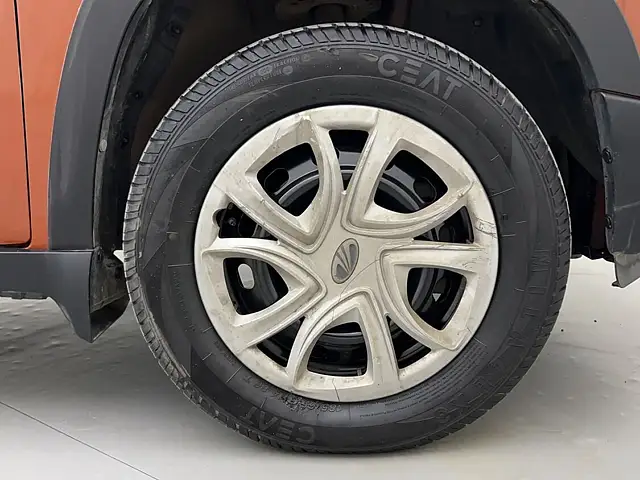 Used Mahindra KUV100 [2016-2017] K6 6 STR in Ahmedabad