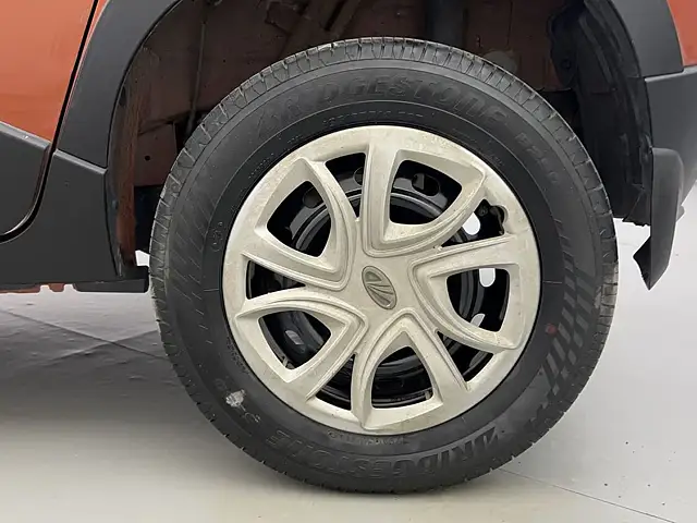 Used Mahindra KUV100 [2016-2017] K6 6 STR in Ahmedabad