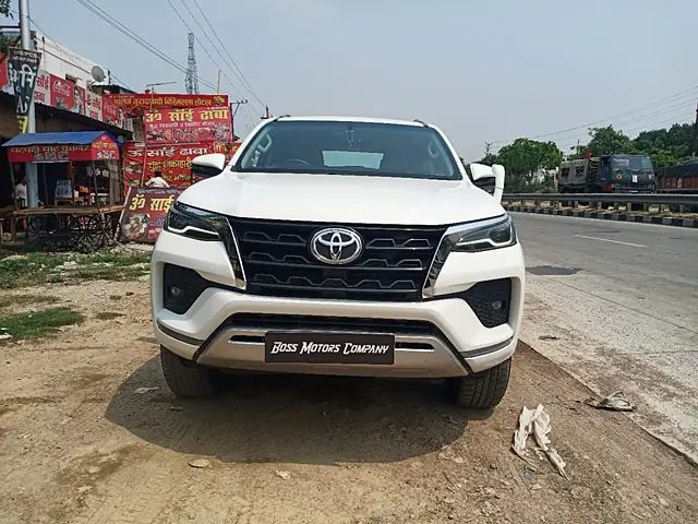 Used 2022 Toyota Fortuner in Lucknow