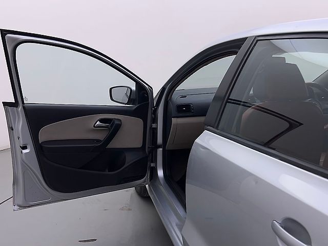 Used Volkswagen Polo [2010-2012] Comfortline 1.2L (P) in Bangalore