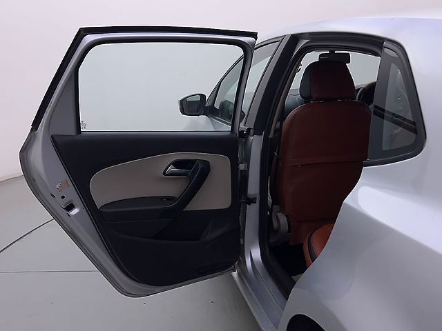 Used Volkswagen Polo [2010-2012] Comfortline 1.2L (P) in Bangalore