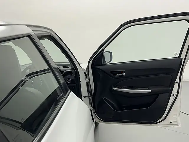 Used Maruti Suzuki Swift [2018-2021] ZXi AMT [2018-2019] in Delhi