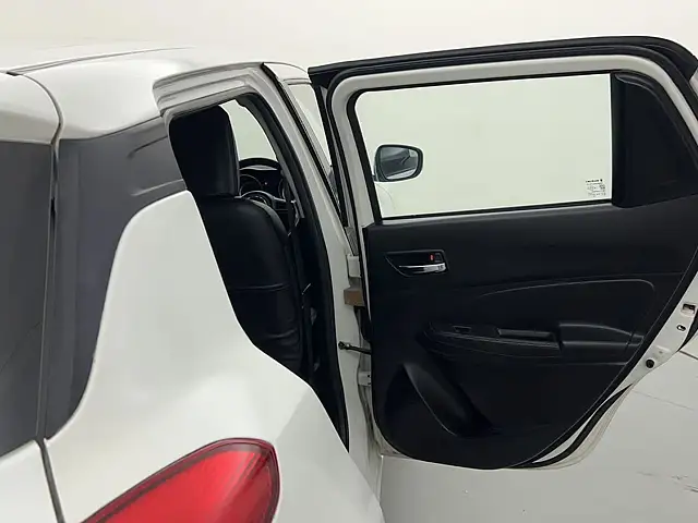 Used Maruti Suzuki Swift [2018-2021] ZXi AMT [2018-2019] in Delhi
