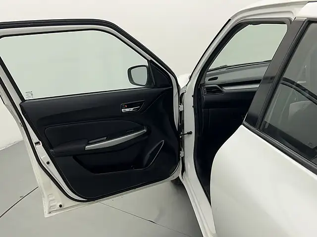 Used Maruti Suzuki Swift [2018-2021] ZXi AMT [2018-2019] in Delhi
