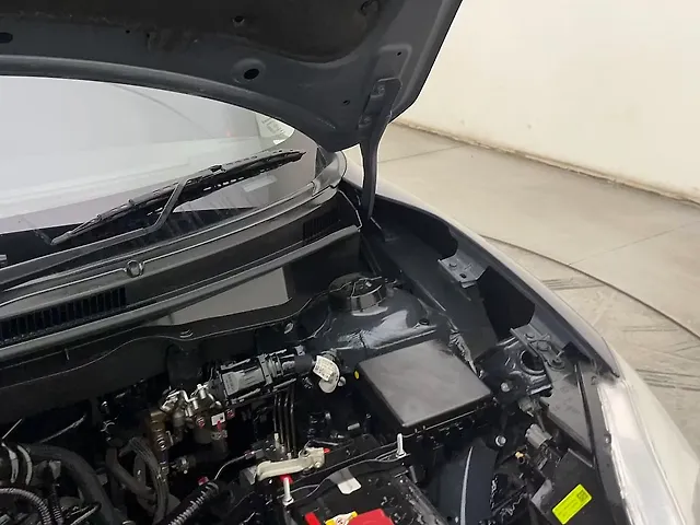 Used Maruti Suzuki Swift ZXi CNG in Hyderabad