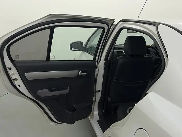 Used Maruti Suzuki Swift Dzire [2010-2011] VXi 1.2 BS-IV in Ghaziabad