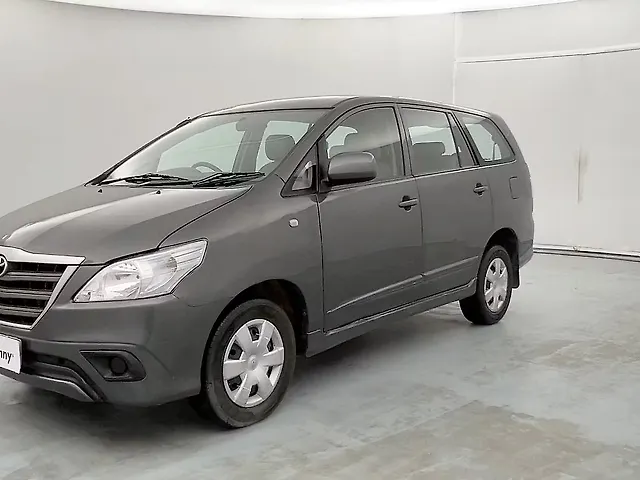 Used 2013 Toyota Innova in Lucknow