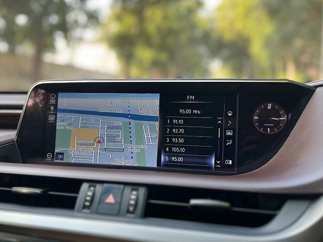 Used Lexus ES 300h Luxury [2020-2021] in Delhi