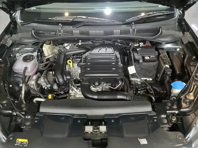 Used Volkswagen Virtus Topline 1.0 TSI MT in Ahmedabad