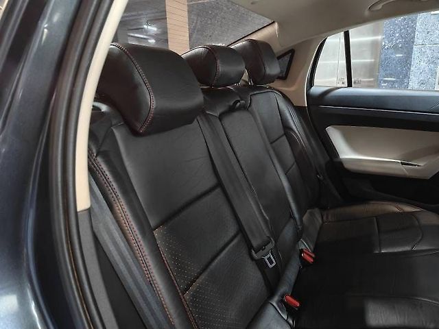 Used Volkswagen Virtus Topline 1.0 TSI MT in Ahmedabad