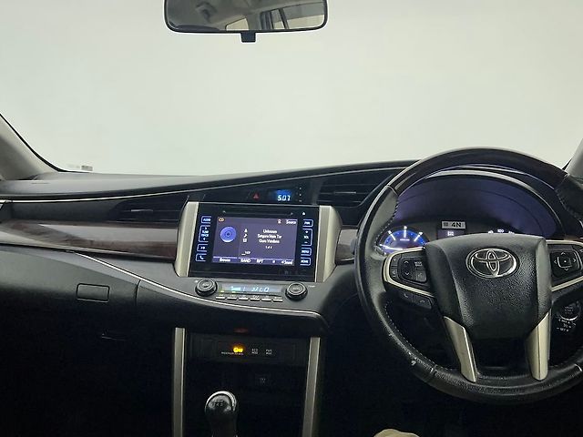 Used Toyota Innova Crysta [2016-2020] 2.4 V Diesel in Delhi