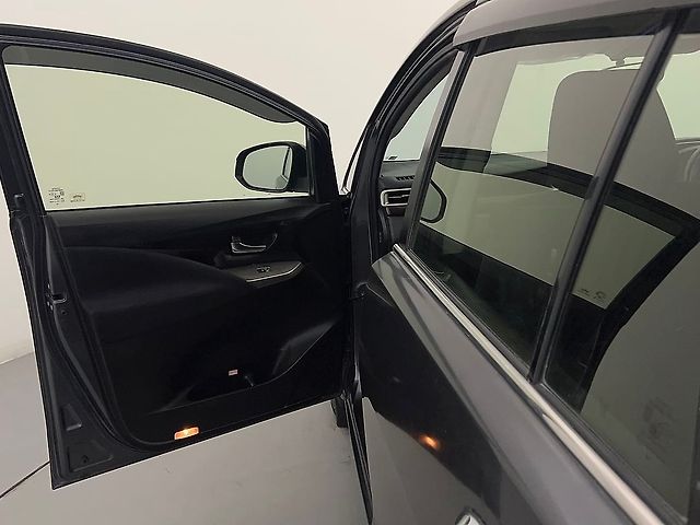 Used Toyota Innova Crysta [2016-2020] 2.4 V Diesel in Delhi