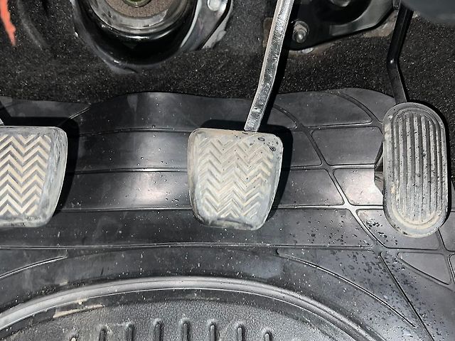 Used Toyota Innova Crysta [2016-2020] 2.4 V Diesel in Delhi