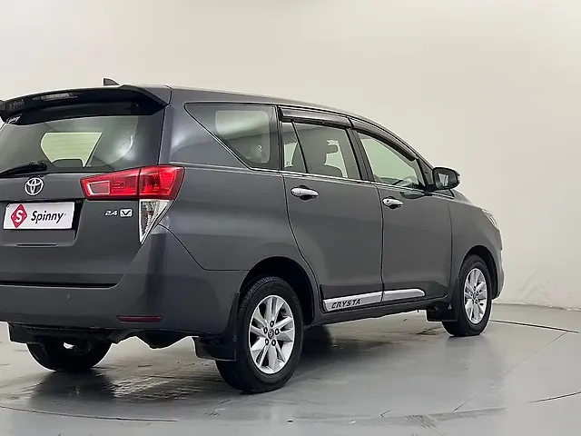 Used Toyota Innova Crysta [2016-2020] 2.4 V Diesel in Delhi